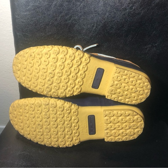 L.L. Bean Boots Womens Blue Tan Bottoms Duck Boot Gum Sole Rain Boots Size 9N - Picture 11 of 12